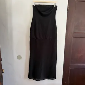 SNDYS Chloe Black Strapless Straight Neck Sheer Bottom Maxi Dress Medium BNWT thumbnail 4
