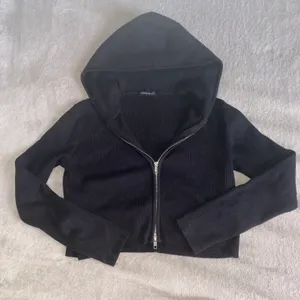 Brandy Melville Arden Hoodie In Black thumbnail 6