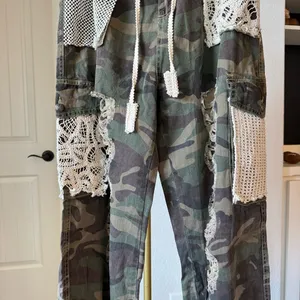 POL Camo Nomad Luxe Joggers Size Medium thumbnail 6