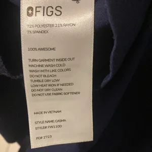 Figs Technical Collection 3 Pockets Women’s Size XL Blue Scrub Top thumbnail 6