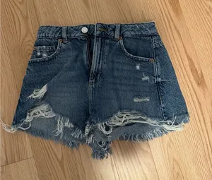 Garage jean shorts  thumbnail 1