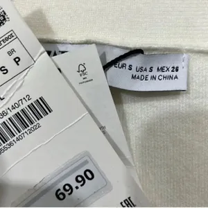 Zara Oversized V-neck Off-White
Cardigan(Size Small) thumbnail 7