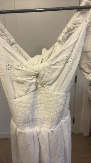 Hollister White Babydoll Dress thumbnail 5