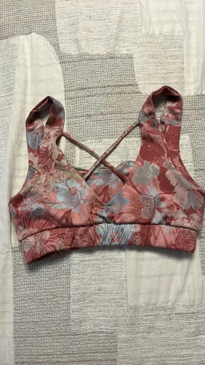 Sports Bra Anthropologie thumbnail 2