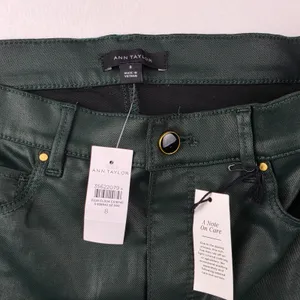 Ann Taylor NWT The Boot Crop High Rise Coated Pants Forest Green Size 8 thumbnail 3