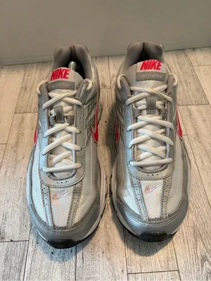 Nike Womens Inititator 394053-101 Gray Running Shoes Sneakers Size 8.5M thumbnail 2