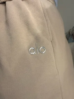 Alo Yoga Straight Accolade Leg Sweatpants thumbnail 5