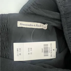 NWT Abercrombie & Fitch portrait day dress black sz L‎ thumbnail 5