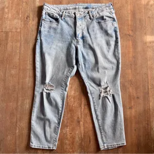 Old Navy High Rise OG Straight Light Wash Distressed Stretch Jeans Sz 16 Short thumbnail 3