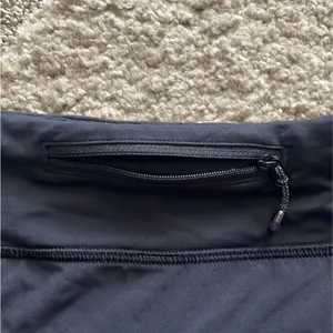 Lululemon Speed Shorts size 8 thumbnail 6