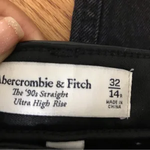 Abercrombie Relaxed Black Jeans with Faux Leather Detail thumbnail 7