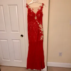jovani red and nude lace fitted prom dress thumbnail 4