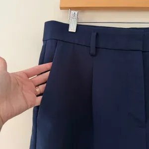 Ann Taylor Wide Leg Pleated Trouser Pants Navy Blue High Waist Women Size 8 thumbnail 10