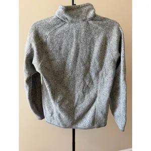 Gray Patagonia Quarter Zip Size Medium thumbnail 2