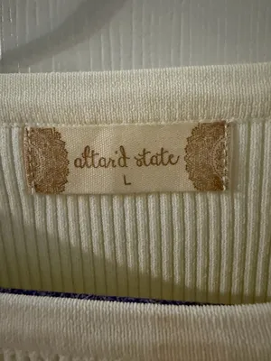 Altar'd State top thumbnail 3
