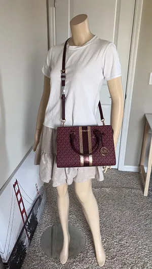 Michael Kors Purse thumbnail 8
