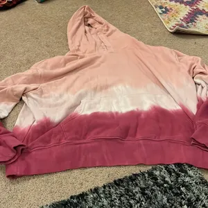 ‎Wildfox large hooded sweatshirt thumbnail 4