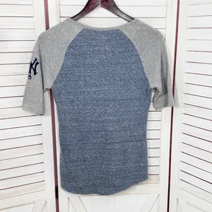 Majestic Official MLB New York‎ Yankees V Neck Slub Tee Shirt Blue Grey Medium thumbnail 8