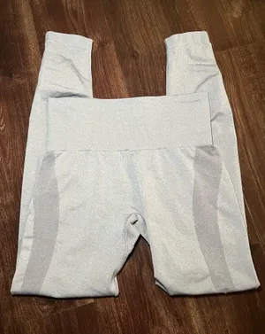 Grey NVGTN leggings size Small  thumbnail 4