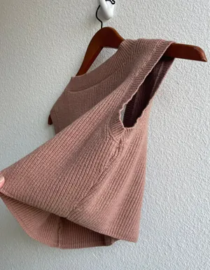 Knitted Cropped Sweater Vest Pink thumbnail 5