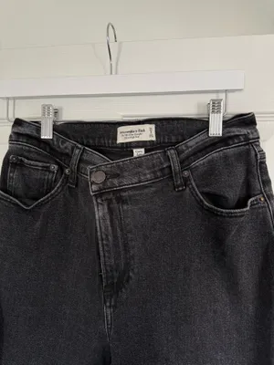 Abercrombie & Fitch 90s Slim Straight Ultra High Rise Black Jeans Size 29/8 Curve Love thumbnail 2