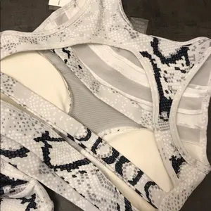 Nwt La Society Yoga Snake Print Padded Set : Leggings And Top S thumbnail 11