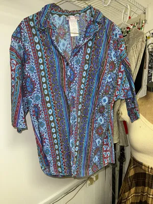 Vintage Button Up Size M thumbnail 1