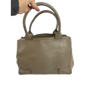 Tory Burch Ella work tote/Large tan pebbled leather/neutral Leather- fair condi thumbnail 9