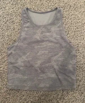 Vuori Elevation Plyo Tank Pale Heather Camo XS thumbnail 1