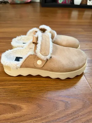 Sorel Viibe Cozy Clog in tan suede with a plush shearling lining 6 thumbnail 5