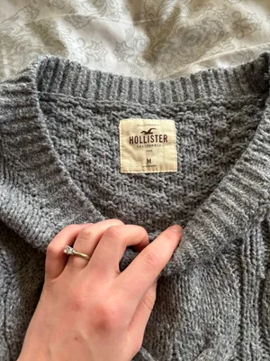 Hollister Sweater thumbnail 3