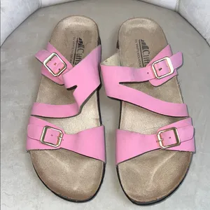 Cliffs by WHITE MOUNTAIN Pink Double Buckle Sandals Size 9M‎ thumbnail 1