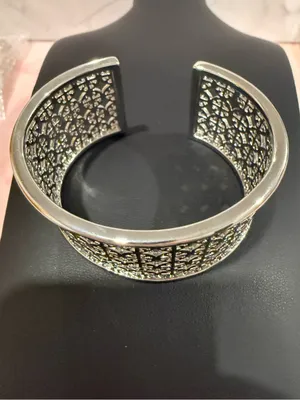Tory Burch | Silver Plated Open Filigree Silver Cuff Bracelet | Sz SMALL thumbnail 2