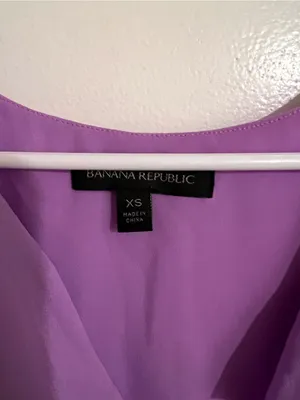 Banana Republic Women XS Pastel Lilac Flowy Sleeveless Blouse Minimalist Office thumbnail 3
