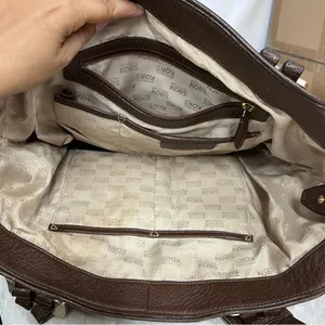 Michael Kors Brown Leather Shoulder Bag with Classic Design thumbnail 5