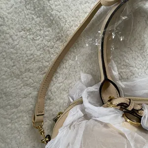 B. Makowsky Glove Leather Zip Top Convertible Satchel A203086 NWT Vanilla thumbnail 5