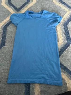 Lululemon Swiftly Tech Short Sleeve thumbnail 1