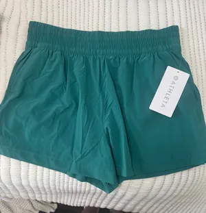 Athleta Shorts Women’s thumbnail 1