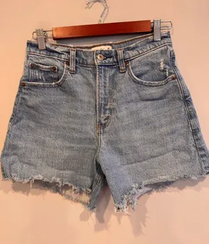Abercrombie & Fitch The Dad Shorts High Rise thumbnail 1