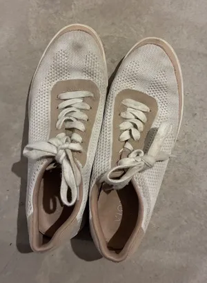 Vionic Galia Womens Knit Lace Up Sneakers Cream Tan Walking Shoes‎ Size 8.5 thumbnail 1