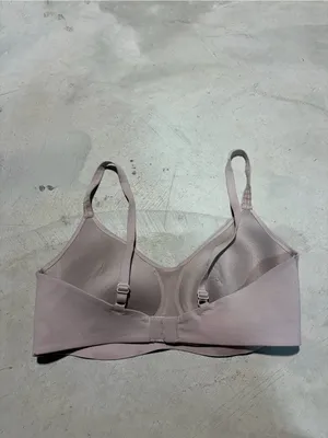 Nike Wireless Sports Bra medium thumbnail 4