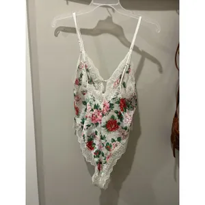 Victoria's Secret Vintage GOLD LABEL Floral Lace TEDDY size Small Coquette Girly thumbnail 7