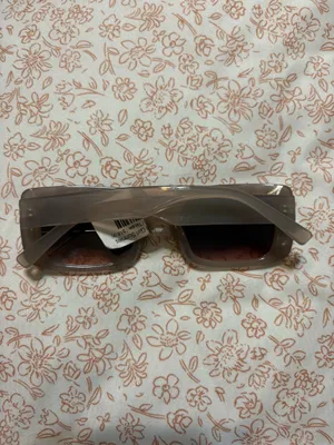 Boutique Sunglasses thumbnail 2