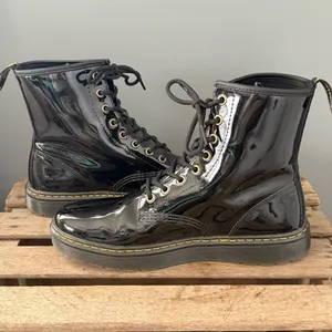 DR. MARTENS Black Patent‎ Leather ZAVALA COMBAT BOOT Size 10 A32 thumbnail 9