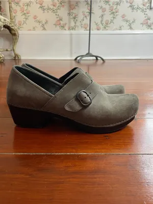 Dansko Tamara Grey Nubuck Buckle Comfort Clogs Sz 40 (US 9.5-10) 🧡🎀 thumbnail 5