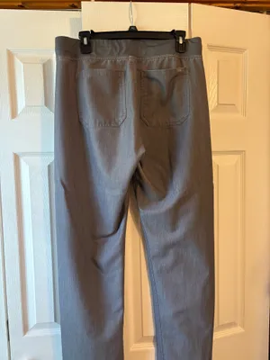 FIGS Livingston Graphite Scrub Pants thumbnail 4