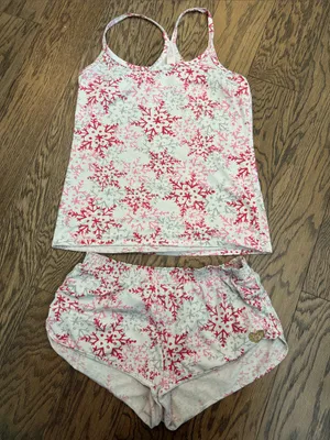 Victoria's Secret tank & Shorts Pajama Set with Pink Snowflakes ~ thumbnail 1