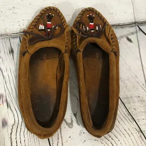 Minnetonka Moccasins Thunderbird Boat Moc Brown beaded size 8.5 thumbnail 9