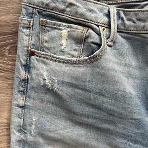 DRIFTWOOD Jeans Blue Ankle Cropped Distressed Denim 31 thumbnail 5
