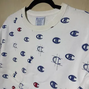 Champion Reverse Weave Crop Sweatshirt‎ Medium White All Over Logo Print thumbnail 2